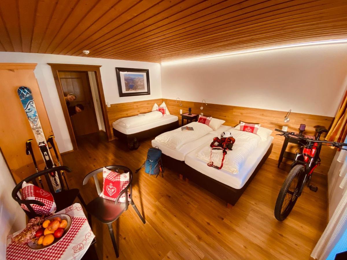 Hotel Standlhof Zillertal Удернс Экстерьер фото