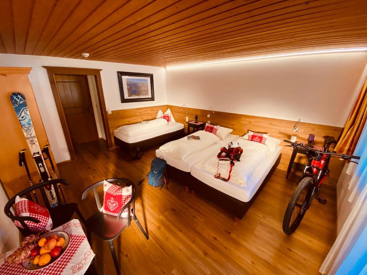 Hotel Standlhof Zillertal Удернс Экстерьер фото