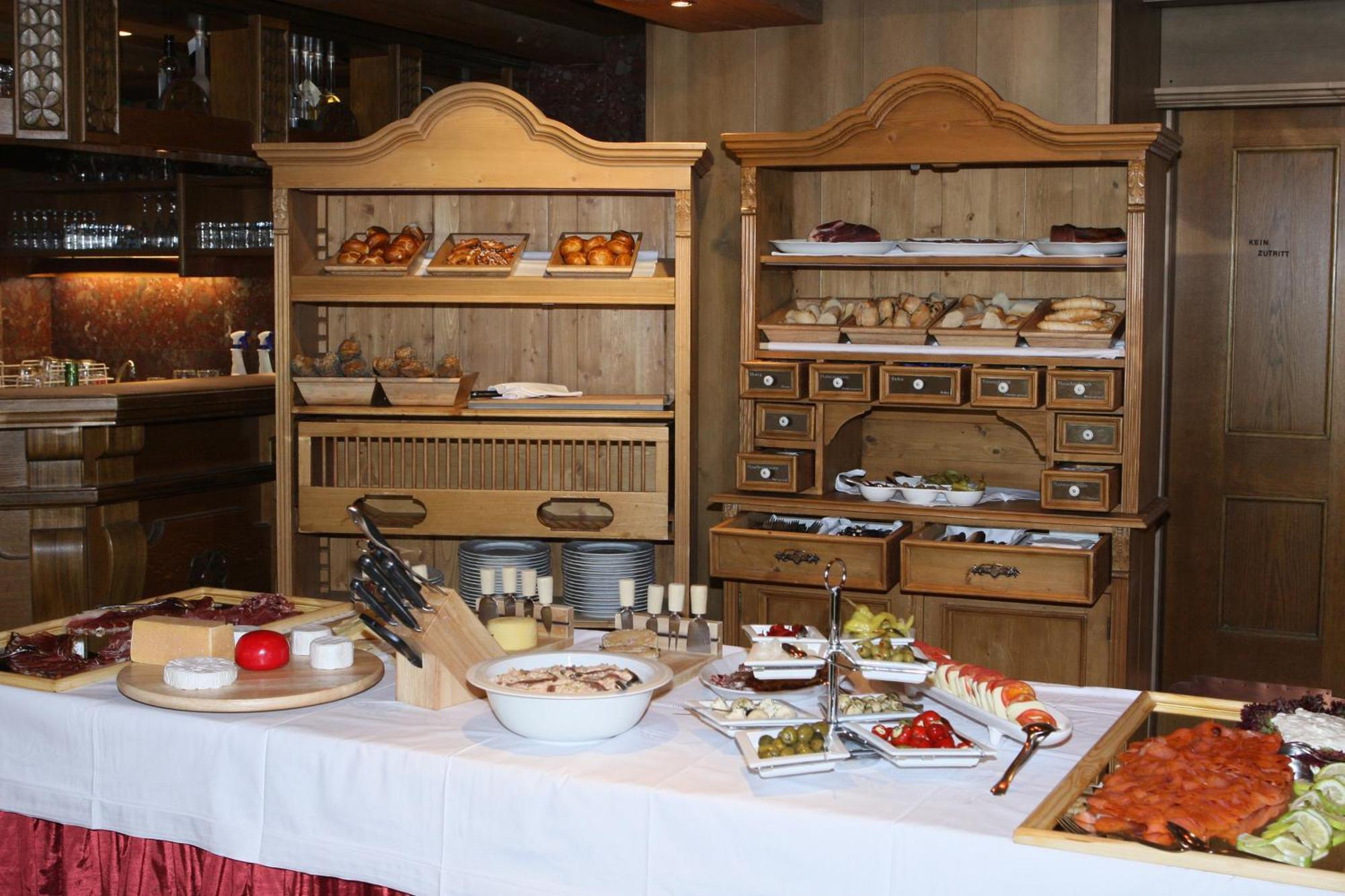 Hotel Standlhof Zillertal Удернс Экстерьер фото