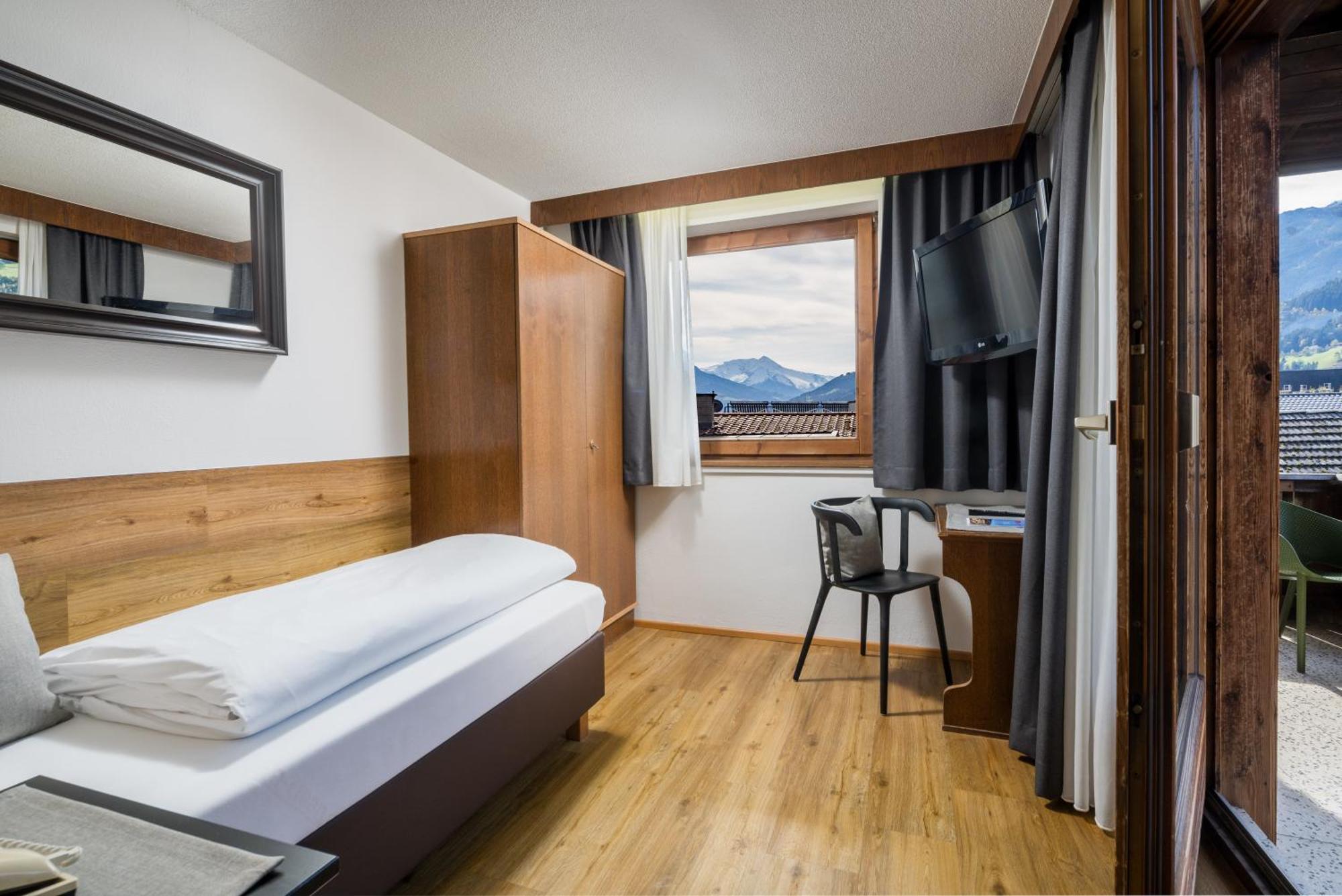 Hotel Standlhof Zillertal Удернс Экстерьер фото